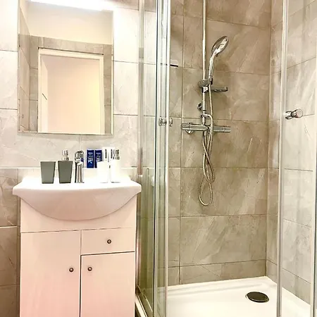 Big 3 Separate Convenient Haven !