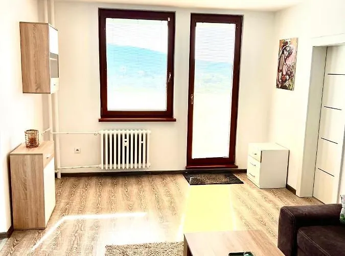 Big 3 Separate Convenient Haven ! Bratislava